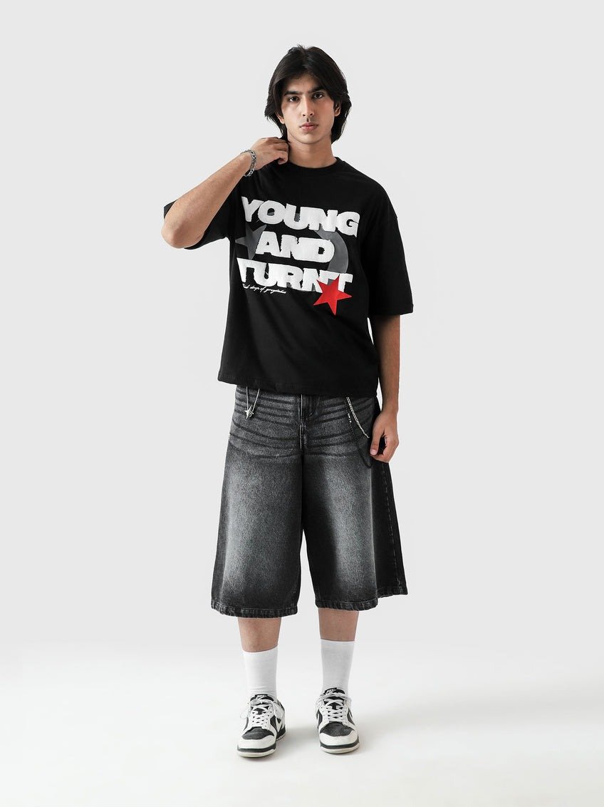 Edgy Black 'Young and Turnt' Graphic Drop Shoulder T-Shirt – Boxy Fit Streetwear