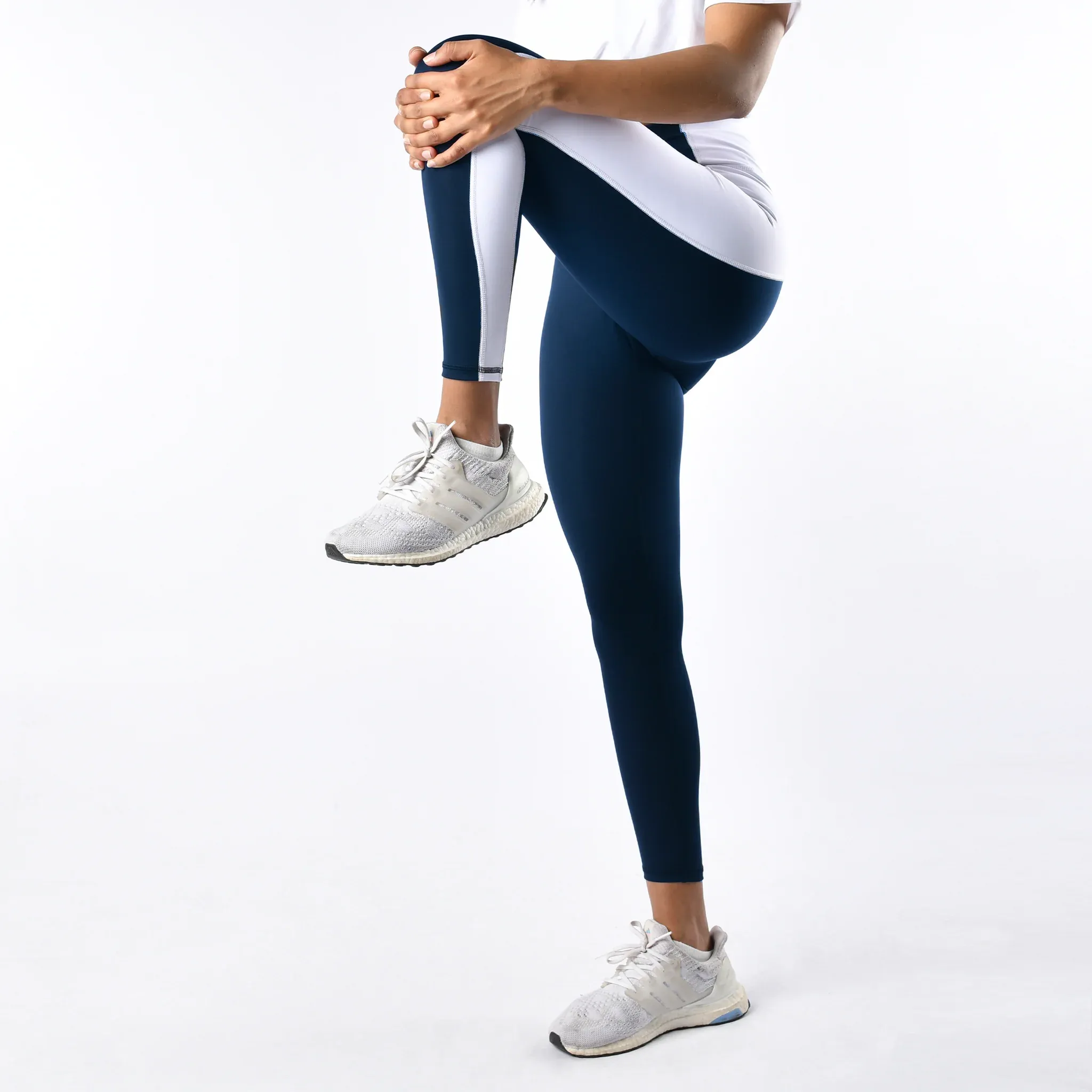 High-Waisted Navy Blue Leggings with Contrast White Side Panel - Image 3