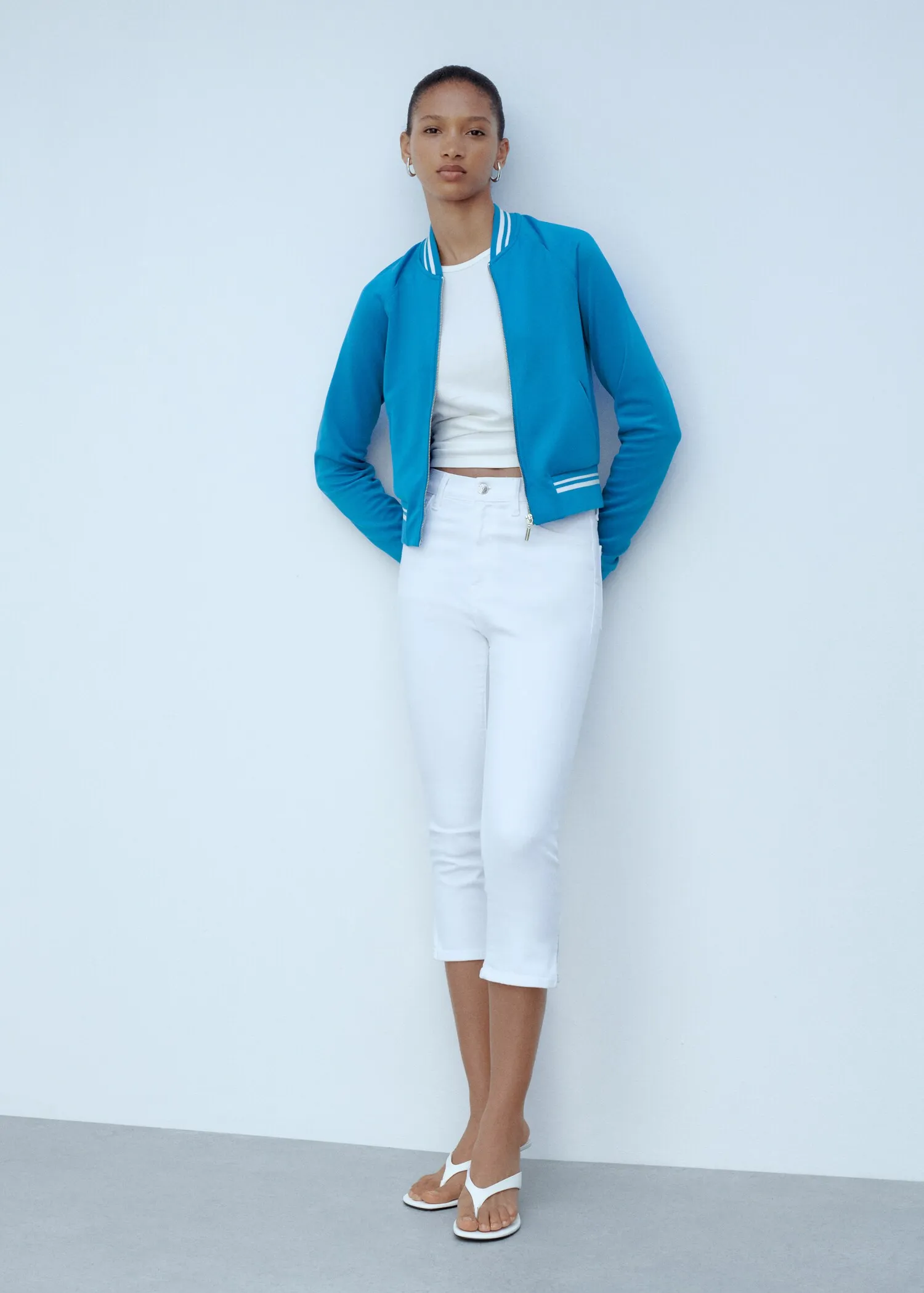 Sleek Sky Blue Bomber Jacket – Contrast White Ribbed Collar and Silver Zip
