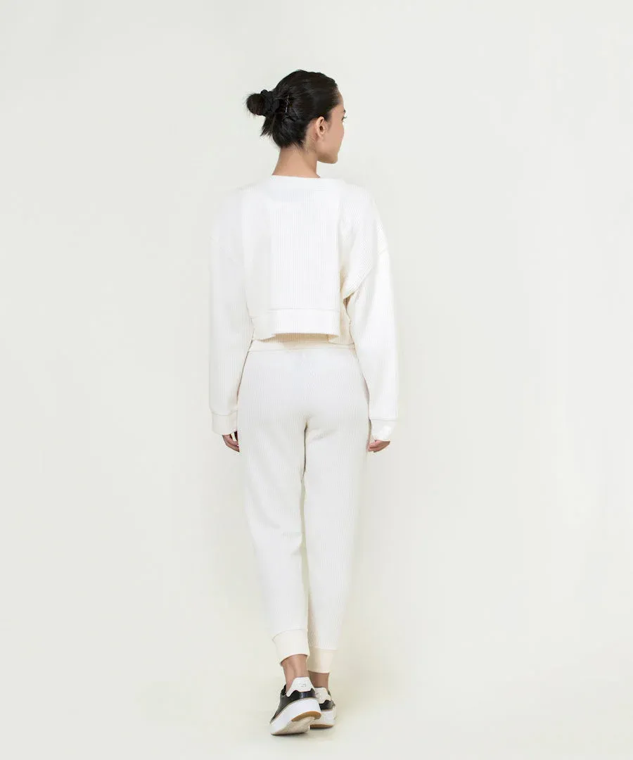 Elegant Cropped White Button-Up Cardigan – Luxe Ribbed Texture - Image 3