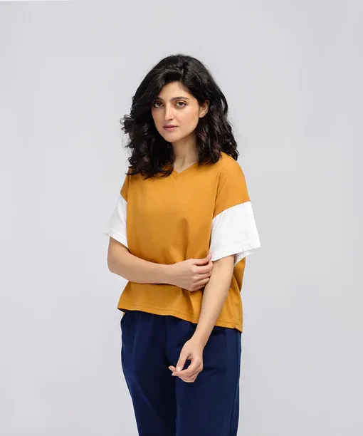 Contrast Color Block V-Neck Drop Shoulder T-Shirt – Crimson Red and Light Grey